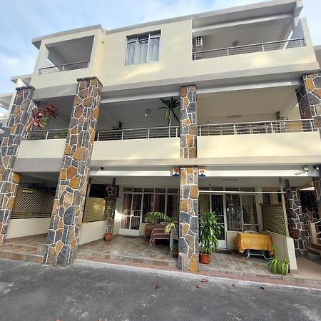 Pereybere Beach Apartments Екстериор снимка